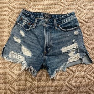 Abercrombie Annie high rise short size 00 size 24
